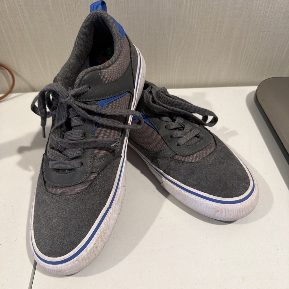 Men's Airwalk Sneakers Mens Size‎ 10 Gray Blue Leather